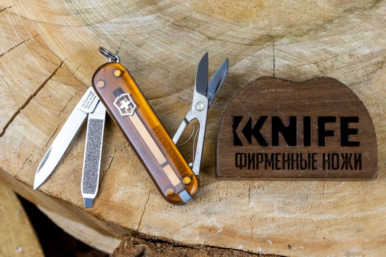 Карманный нож "Classic Chocolate Fugde" X55CrMo14 Cellidor 0.6223.T55G от Victorinox фото 1 &mdash; Kknife