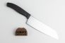 Поварской кухонный нож "Santoku" X50CrMoV15 Black TPE 6.8503.17 от Victorinox фото 4 &mdash; Kknife