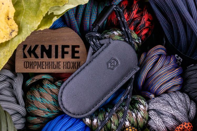 Чехол кожаный "Dark Illusion" 4.0670.3 от Victorinox фото 1 &mdash; Kknife