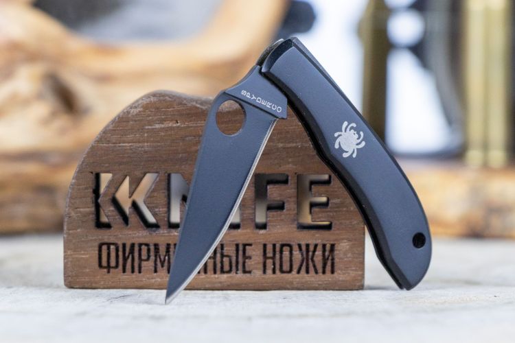 Нож-брелок "HoneyBee" 3Cr13 Stainless Steel C137BK от Spyderco фото 1 &mdash; Kknife