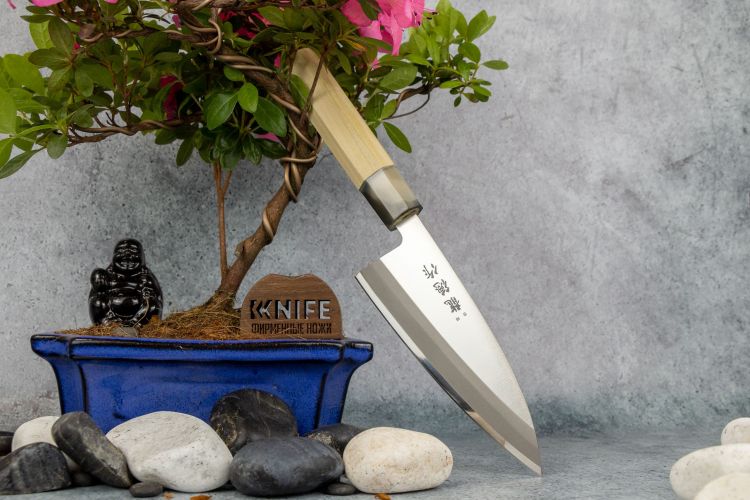 Нож кухонный Деба "Ryutoku Series" Stainless Steel MoV Magnolia FC-572 от Fuji Cutlery Co. фото 1 &mdash; Kknife