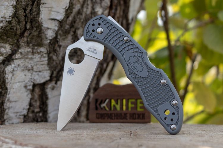 Нож "Delica 4" VG-10 Gray FRN C11FPGY от Spyderco фото 1 &mdash; Kknife