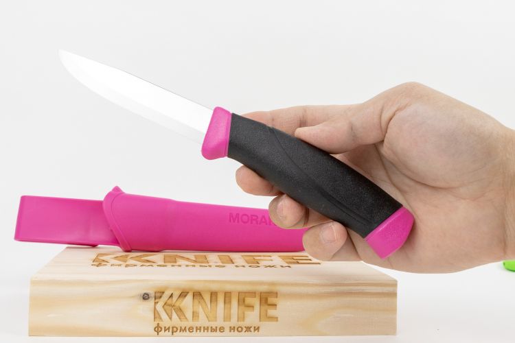 Нож "Companion" Sandvik 12С27 Magenta GRN 12157 от Morakniv фото 1 &mdash; Kknife