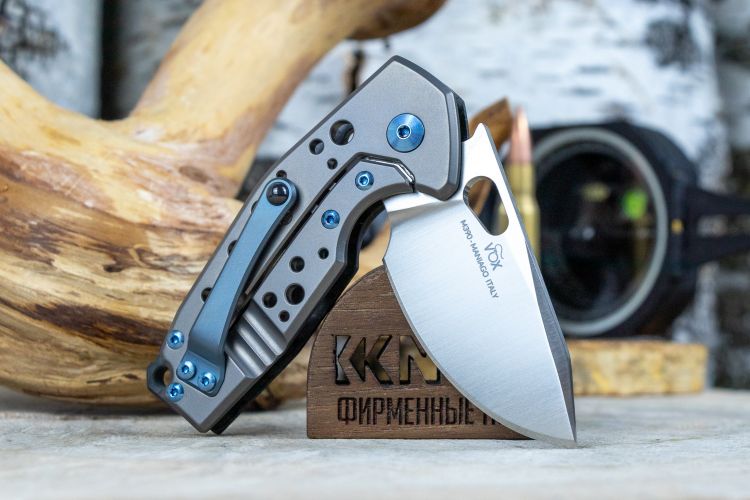 Нож "Suru" Bohler-Uddeholm M390 Carbon Fiber / Titanium FX-526 TCBL от Fox Knives фото 1 &mdash; Kknife